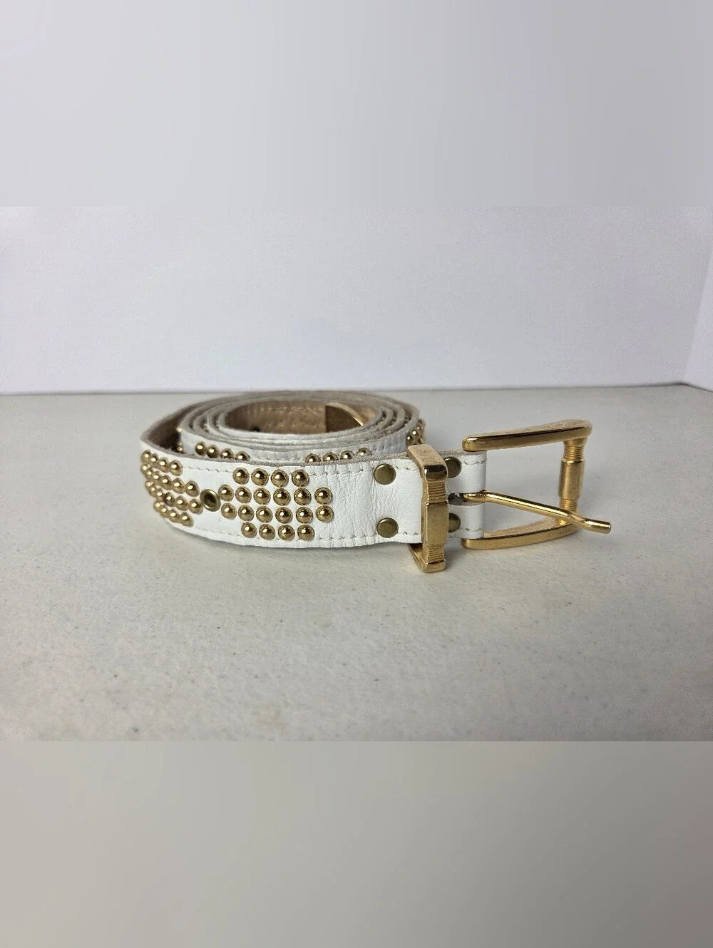 Sand Castle White Belt Studded Gold Buckle Vintage Womens